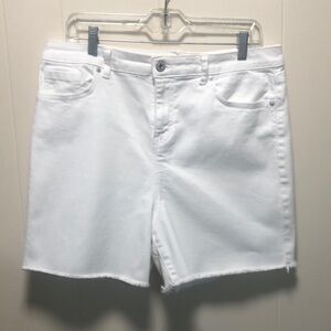Women’s Five Pocket White Jean Short